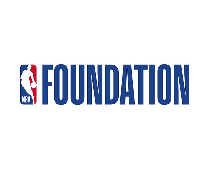 Logo de la NBA Foundation con la silueta de un jugador de la NBA y la palabra 'FOUNDATION' en letras azules en negrita
